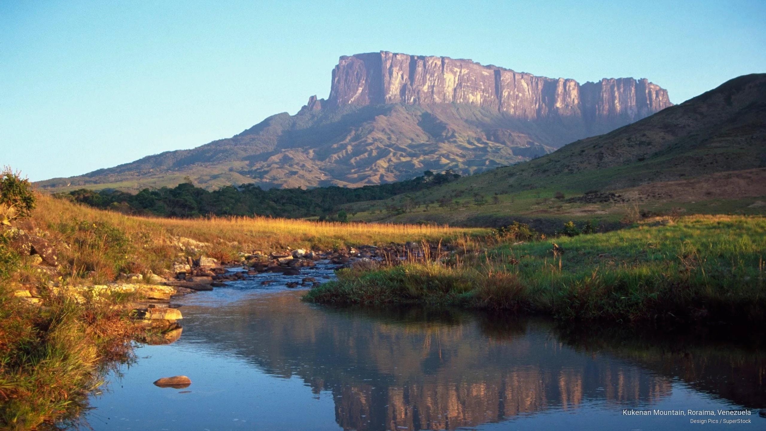 Tepuyes Auyantepuy y Roraima